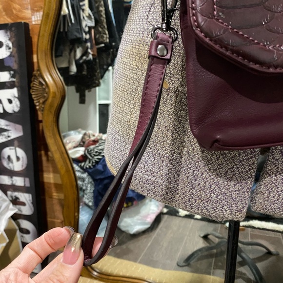 Dark Red Python Print Simply Vera, Vera Wang Cross Body Purse EUC - Picture 4 of 7